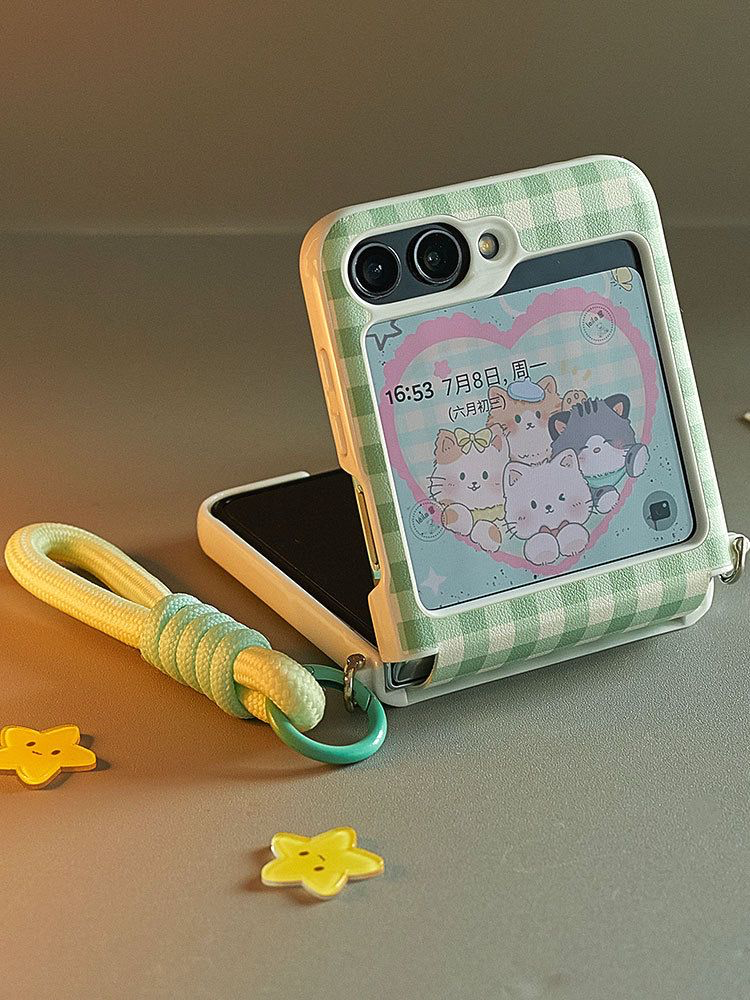 Cuddle Pop Z Flip Case