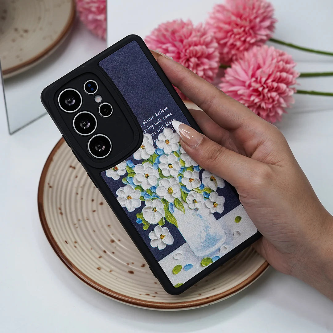 Minimal white flower design mobile case